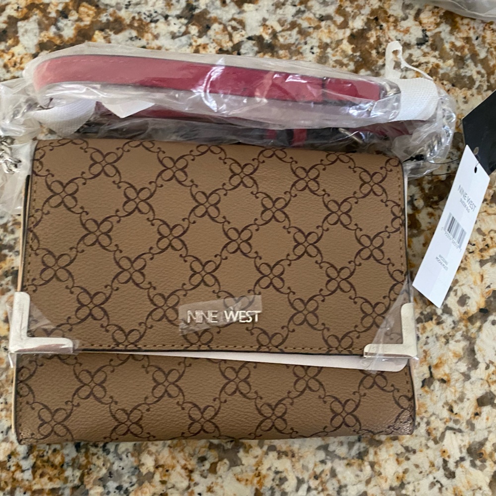 Nine West Suzzie small handbag. Brand new with tags.